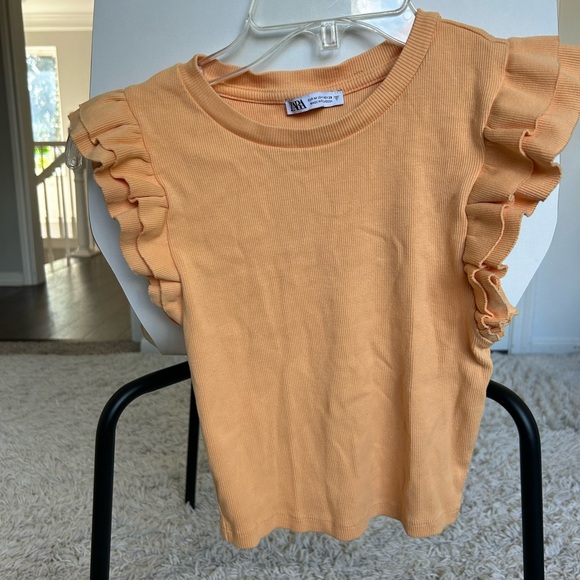 Zara Peach Ruffle Sleeve Top - Picture 1 of 3